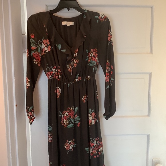 Loft charcoal grey floral chiffon maxi, lined, v neck, elastic waist,cuffs szXSP - Picture 3 of 12